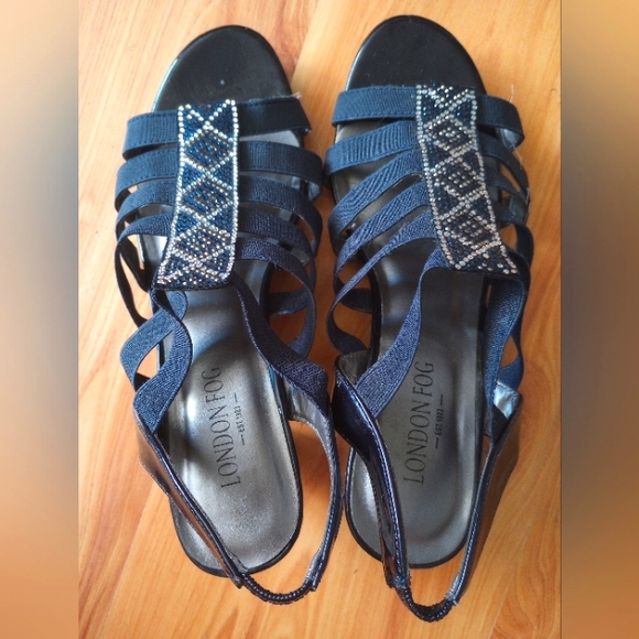 Navy Blue small heels - Picture 1 of 2